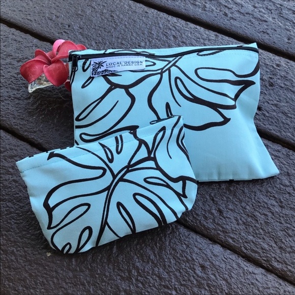 Handbags - Set of makeup or travel bags